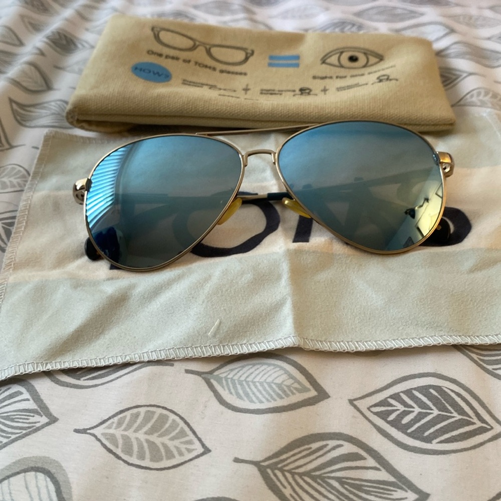 Toms Gold Frame Aviator Sunglasses with Blue Lenses
